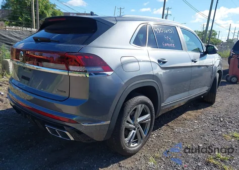 2024 Volkswagen Atlas Cross Sport 2.0T Sel R-Line z USA, uszkodzony, nr VIN 1V2AE2CA2RC225066